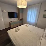 Feriehus Peaceful Designer 50 Meters From Balaton, Ideal For Families *